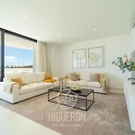Higueronrentals The Palm